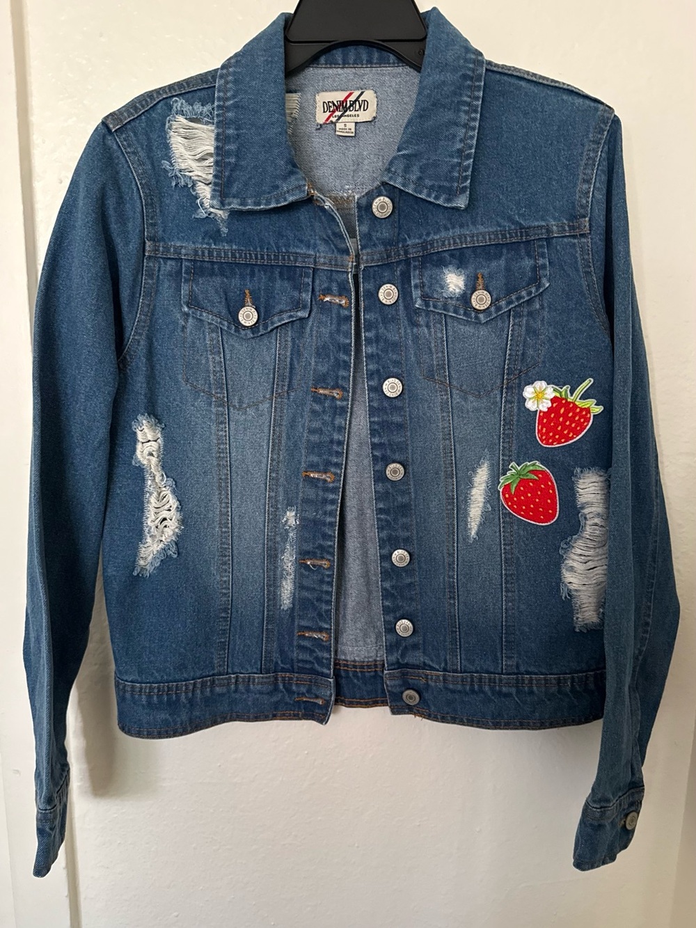 Denim BLVD Los Angeles Blue Jean Jacket Size Small Strawberry Shortcake designs